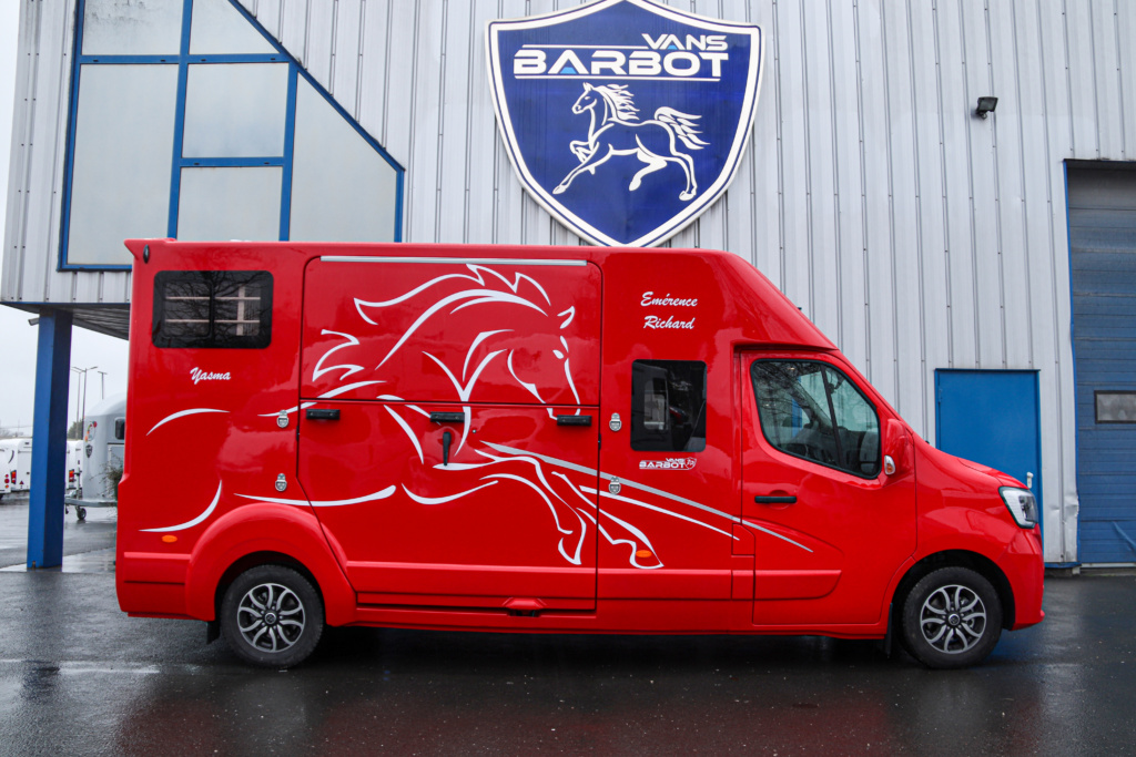 Camions Polyvans Vans BARBOT Rouge