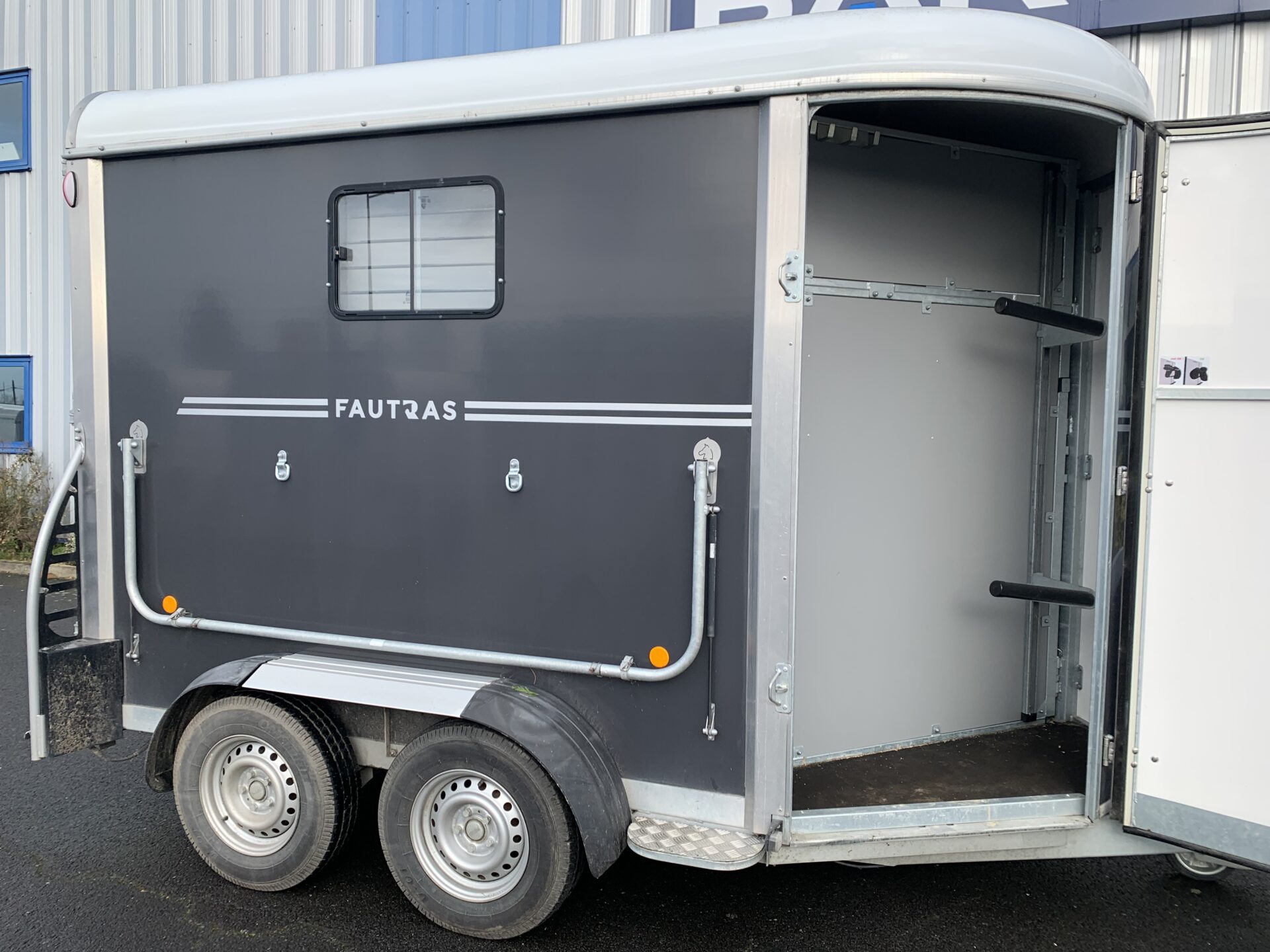 Van 2 places neuf discount