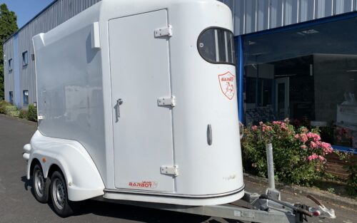 VAN 2 PLACES NV 2