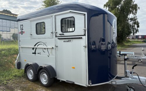 -VAN MAXI 2 CHEVAL LIBERTE