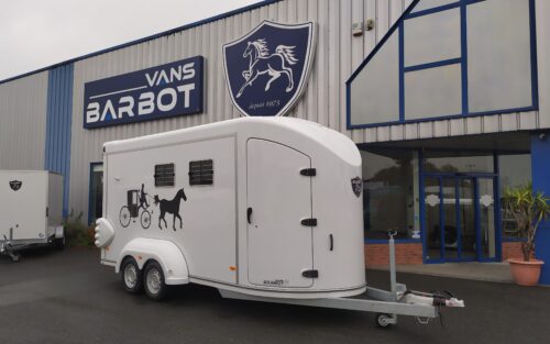 Van Centaure 2 places pour voiture d'attelage