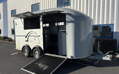 -MAXI 4 CHEVAL LIBERTE