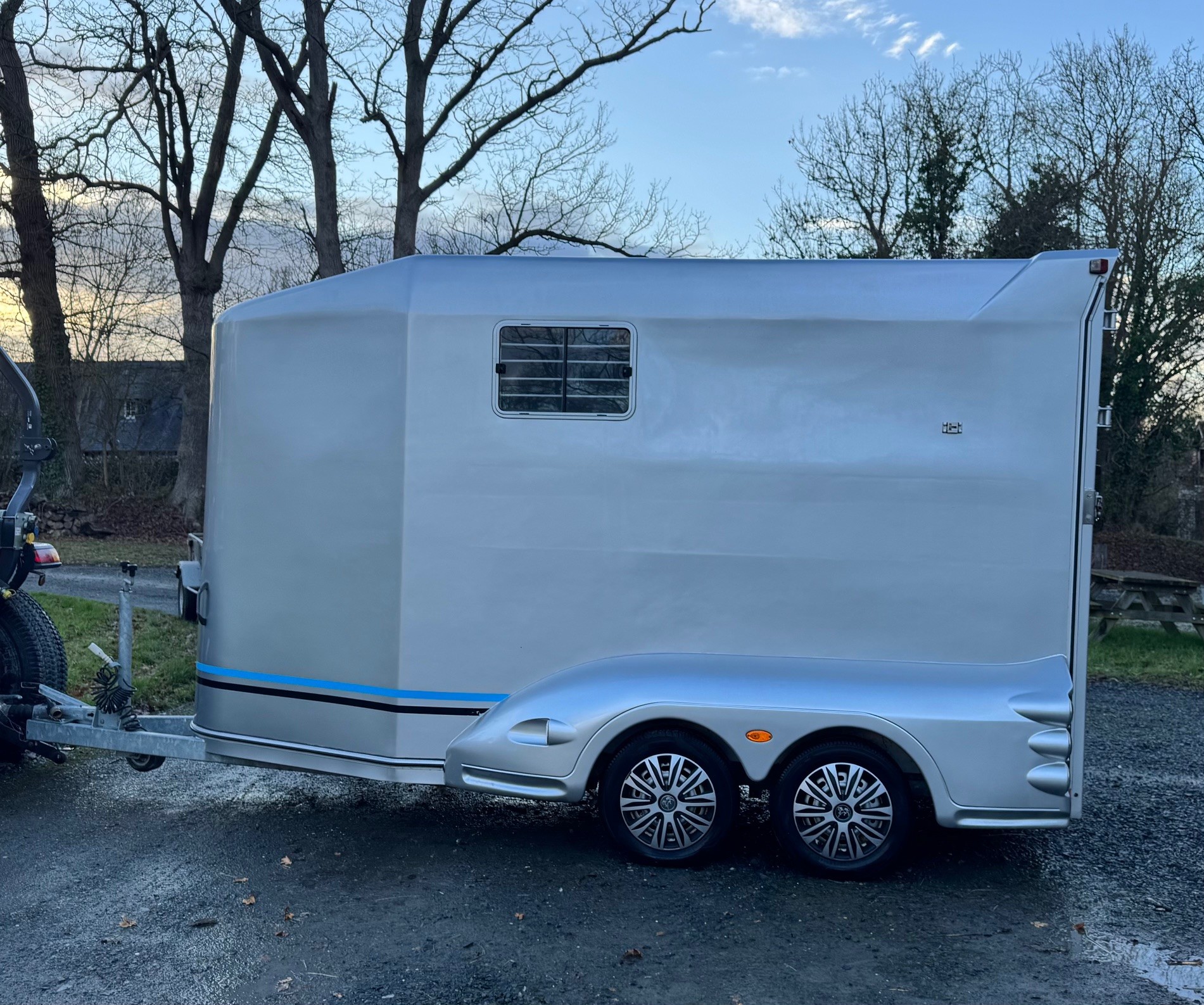 Espaces stalle rallongé Gauche