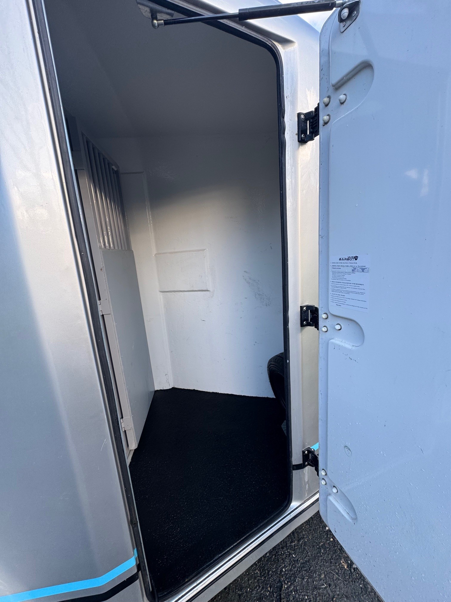 Espaces stalle rallongé sellerie